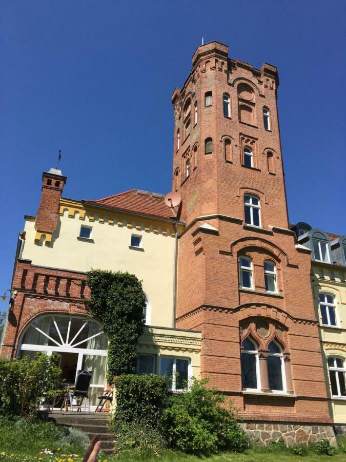 Schloss Lelkendorf - Fewo Parkblick Ngoại thất bức ảnh